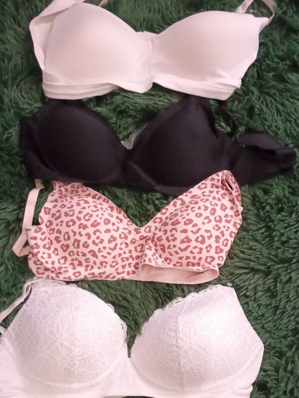 bra lot! Soft brand unique 4-Pack Bras in White, Black, Leopard, Ivory